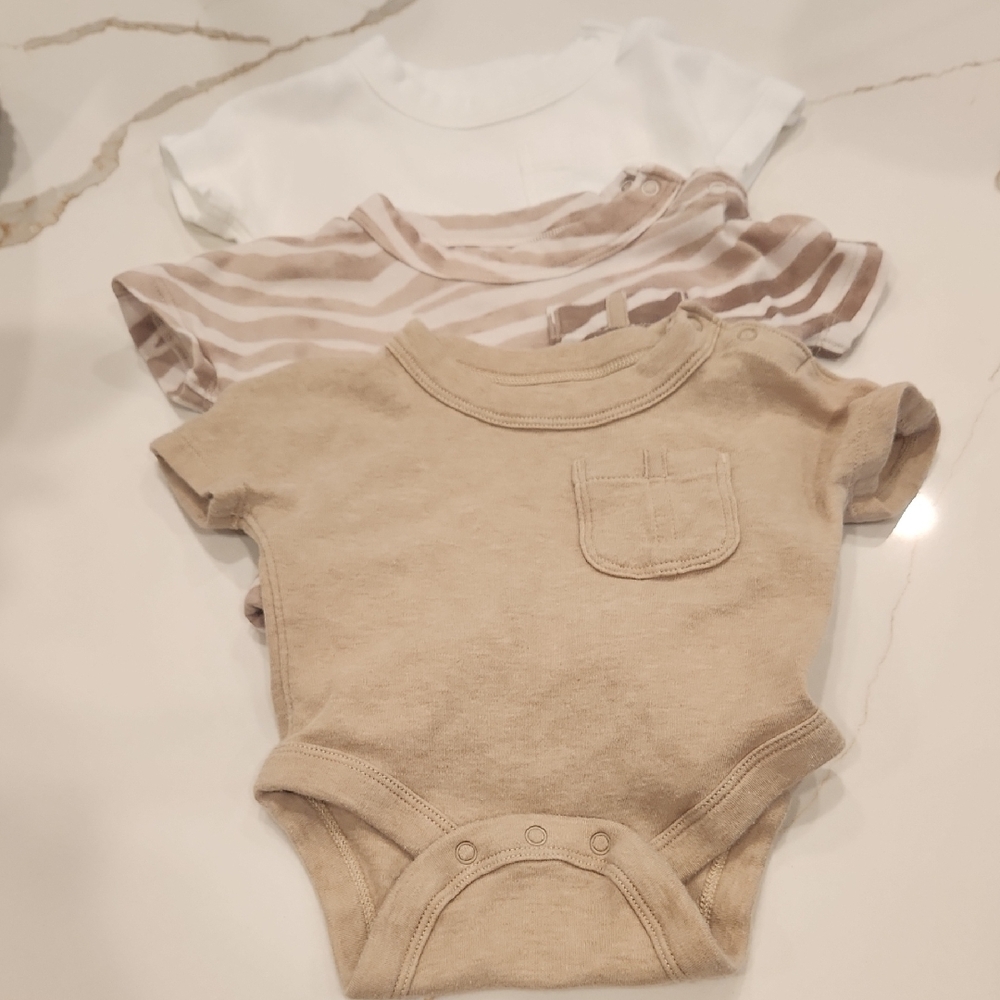 Banana Republic Baby One-Piece Bodysuits (3)  Size 0-3mo